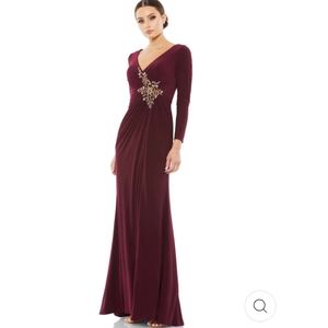 NWT Mac Duggal Long Sleeve Gown with Appliqué Details